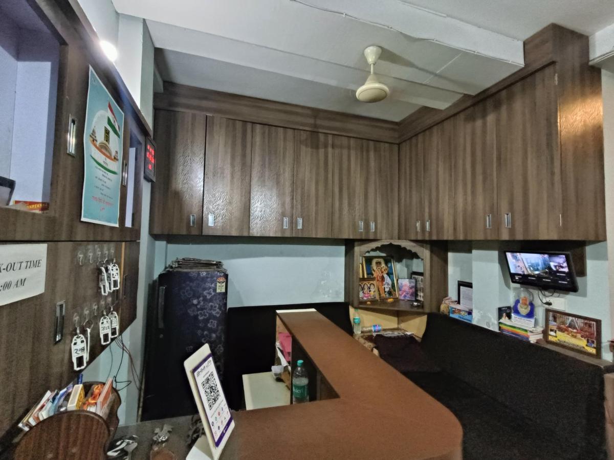Hotel Chaitanya Maheshwar Exterior foto